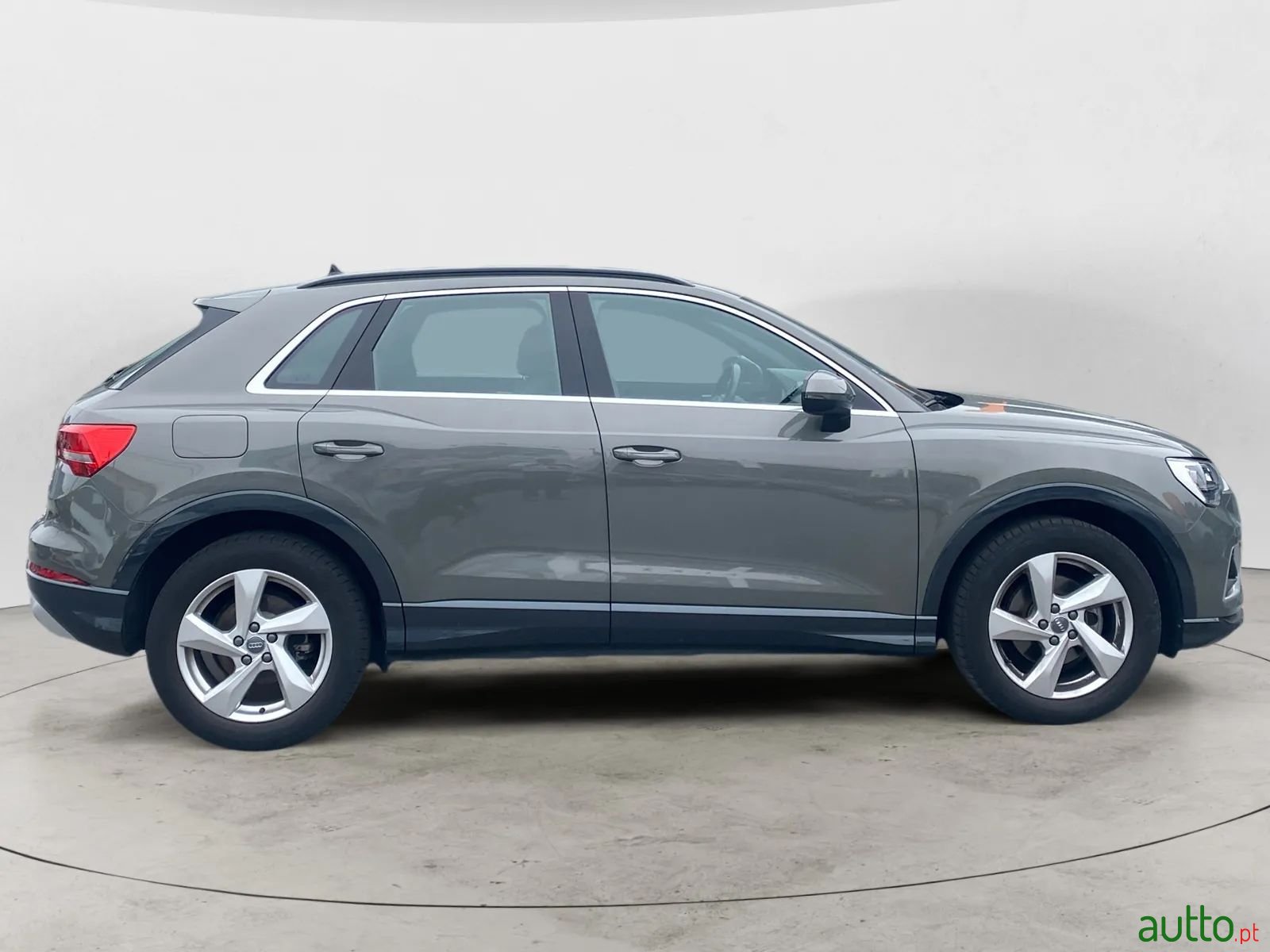 2020' Audi Q3 photo #6