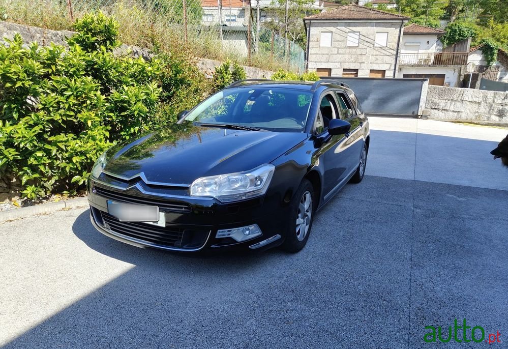 2009' Citroen C5 Tourer photo #1