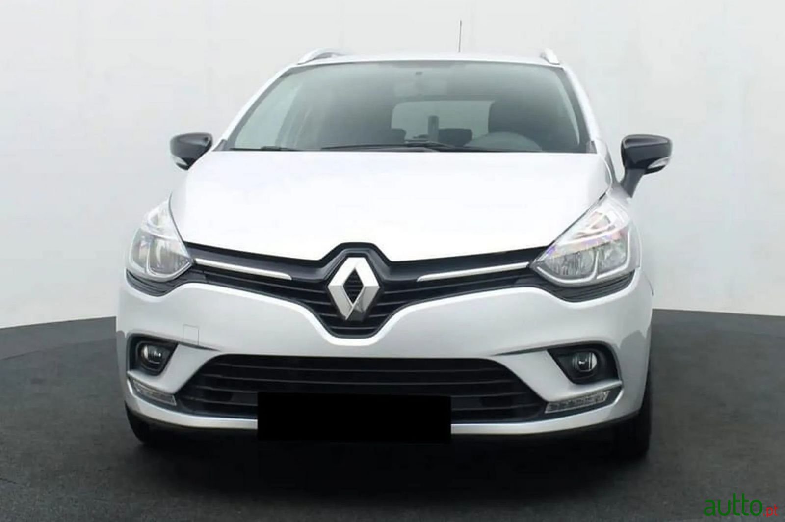 2019' Renault Clio Sport Tourer photo #5