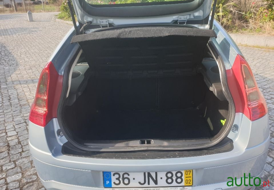 2007' Citroen C4 photo #6