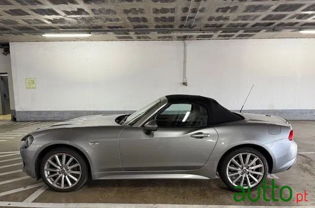 2016' Fiat 124 Spider photo #3