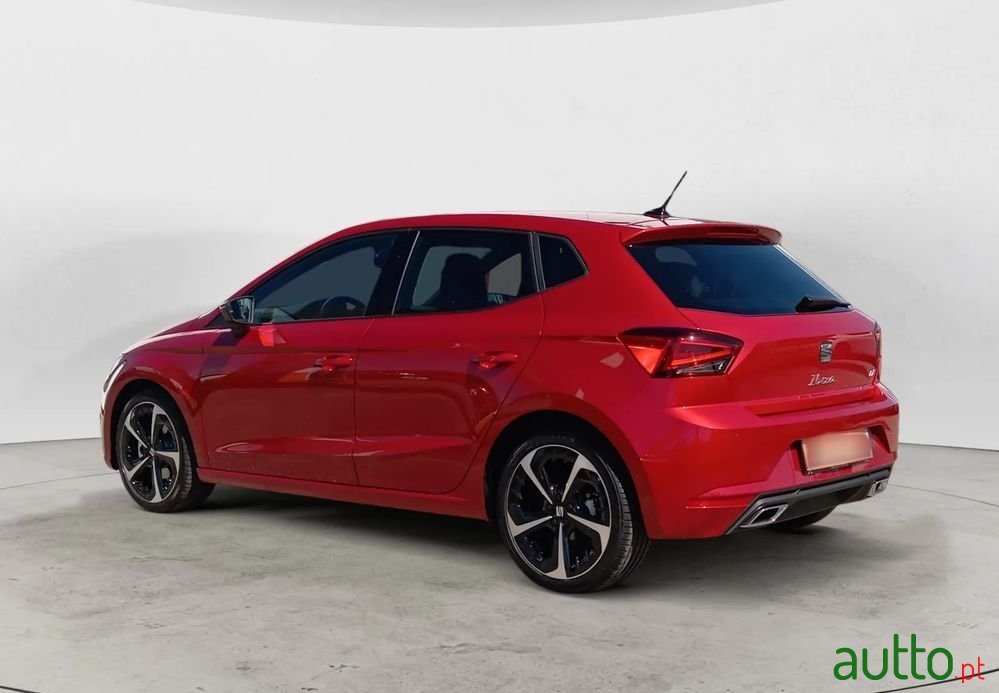 2024' SEAT Ibiza 1.0 Tsi Fr photo #3