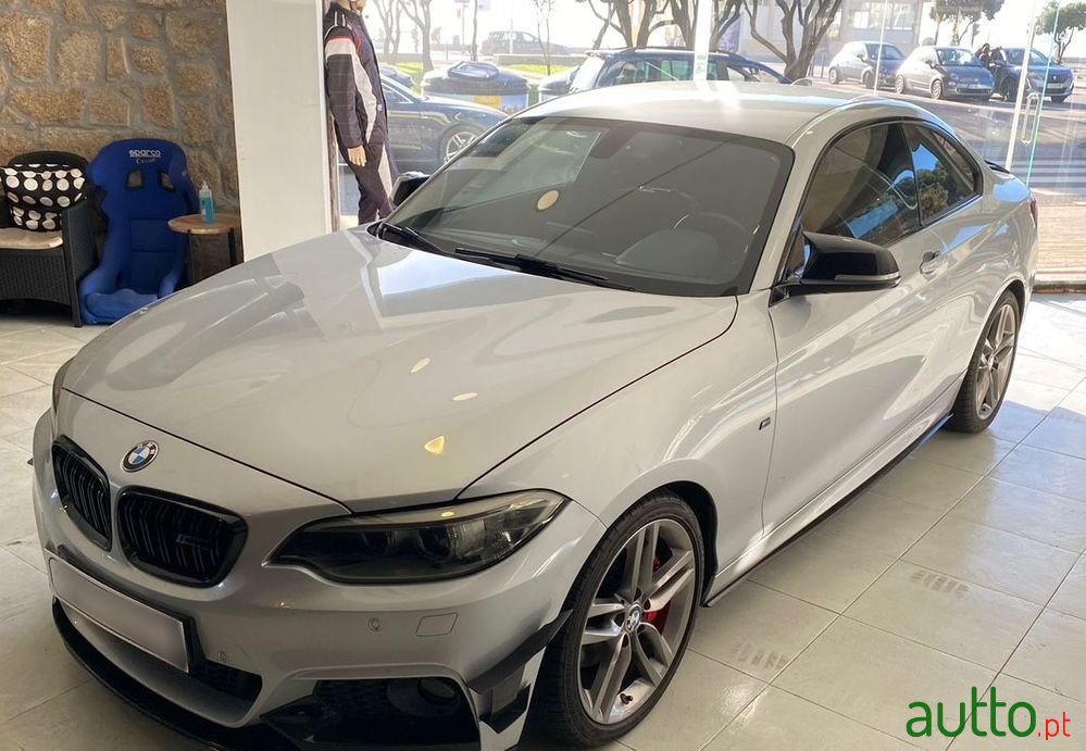 2017' BMW 220 D Pack M photo #1