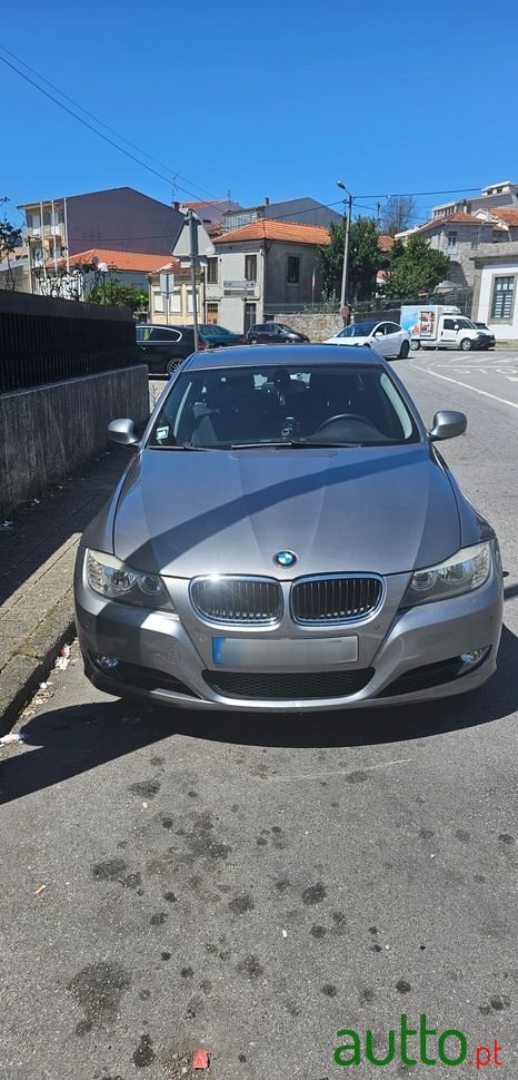 2009' BMW 318 D Touring photo #1