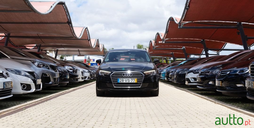 2018' Audi A3 Sportback photo #2