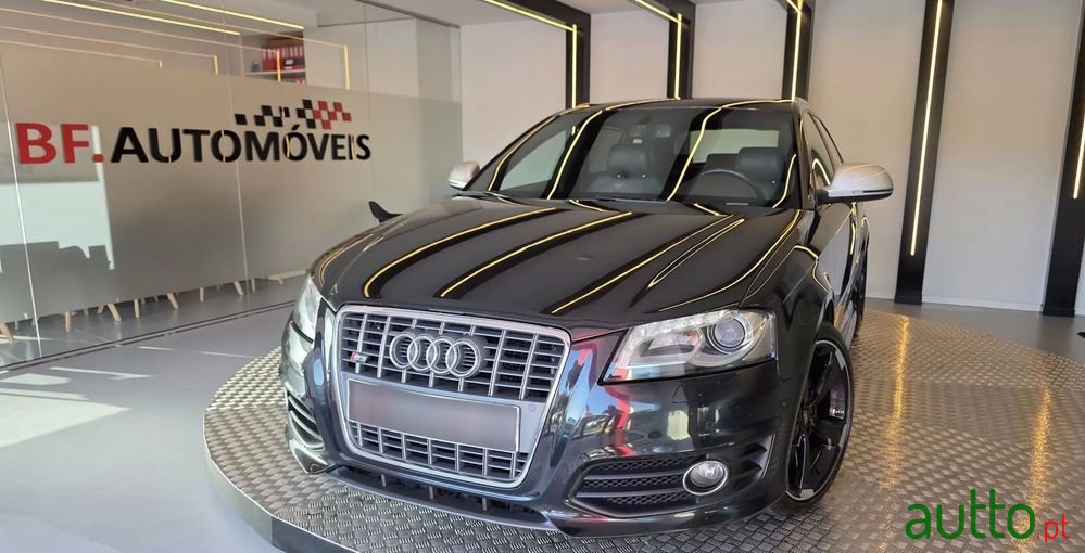 2010' Audi S3 Sportback photo #1