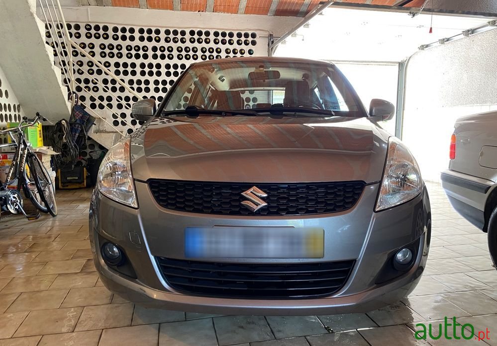2011' Suzuki Swift 1.2 Vvt Glx photo #6