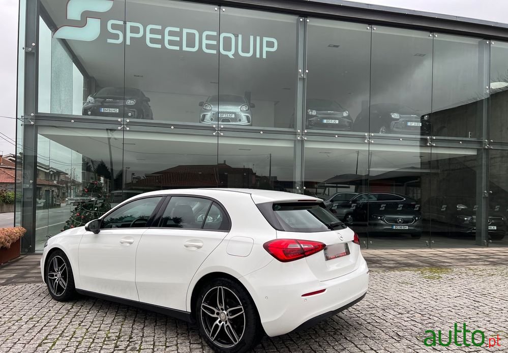 2018' Mercedes-Benz Classe A D 7G-Dct Style photo #2