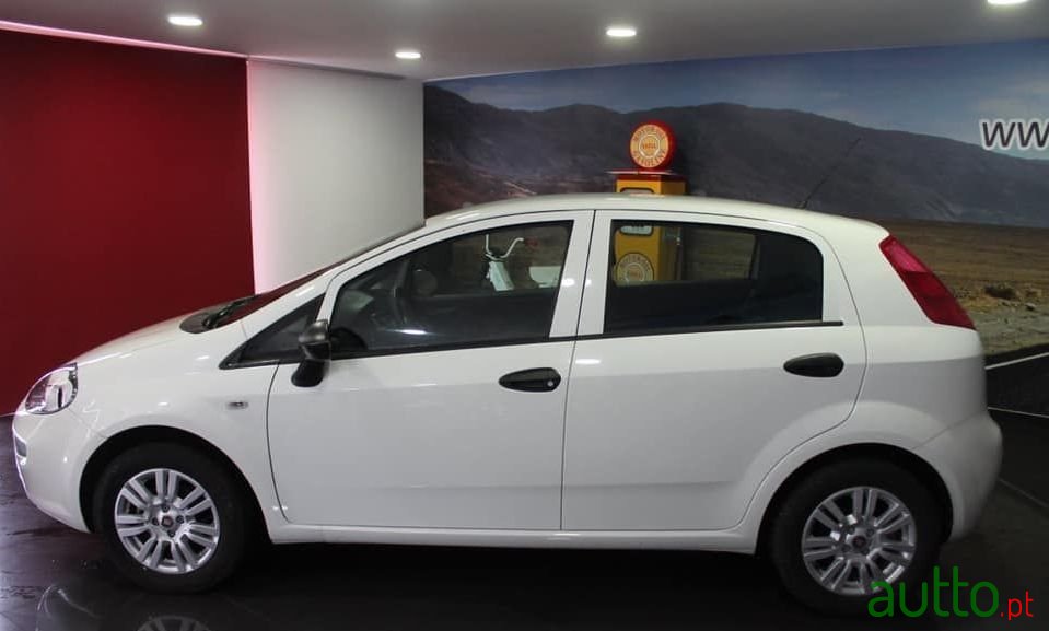 2018' Fiat Punto photo #4