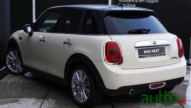 2015' MINI Cooper D photo #1