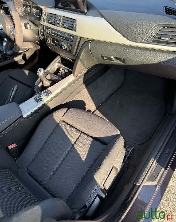 2015' BMW Série 3 D Modern Line photo #3