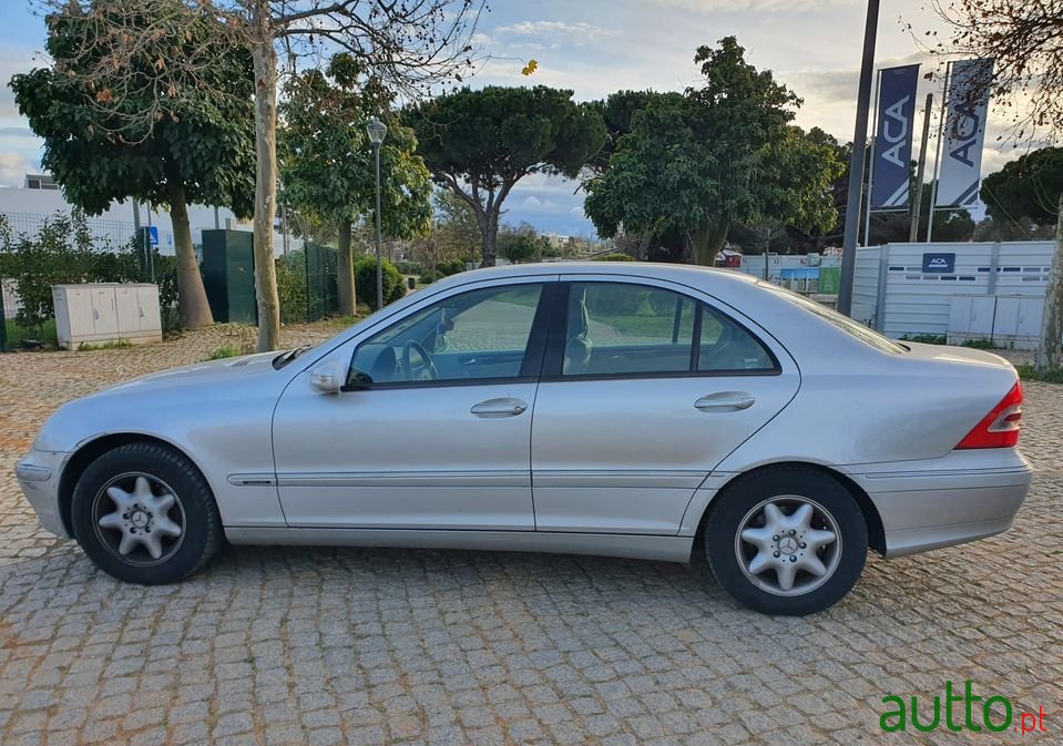 2002' Mercedes-Benz C-180 photo #1
