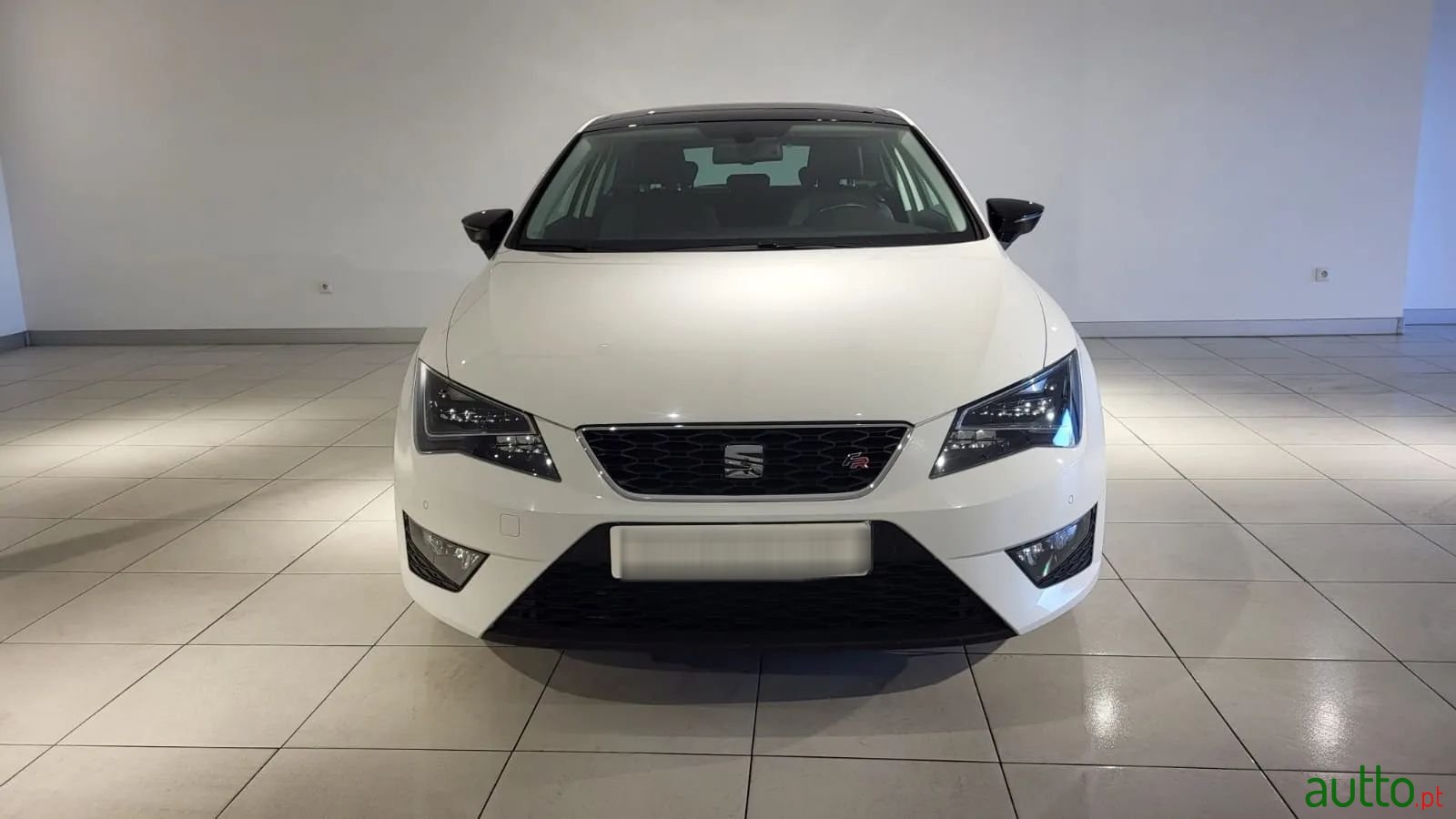 2016' SEAT Leon photo #2