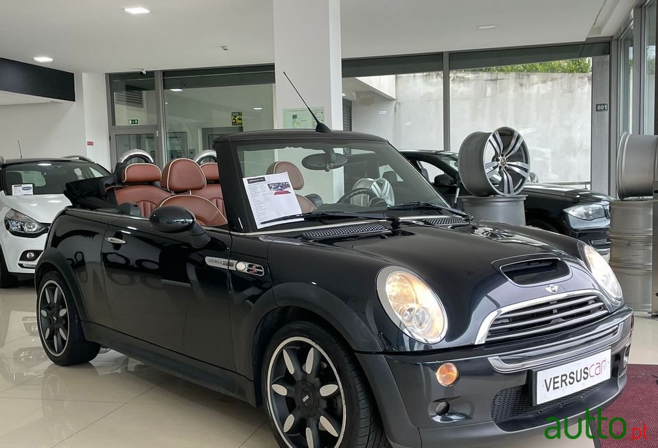 2008' MINI Cabrio photo #3