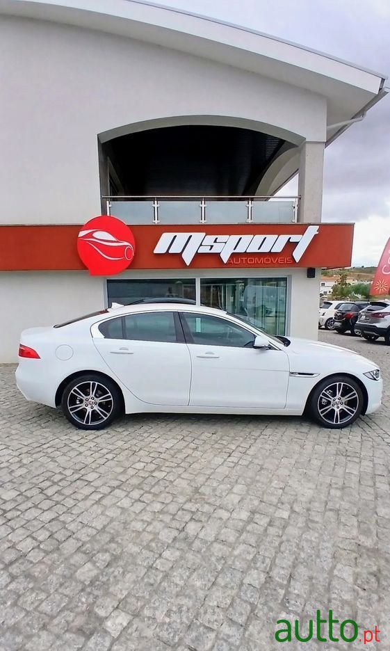 2015' Jaguar XE 2.0 D Prestige Aut. photo #3