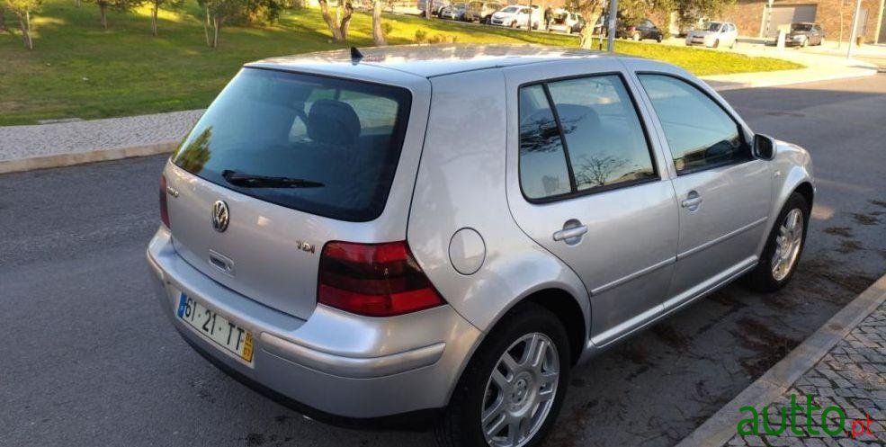 2002' Volkswagen Golf 1.9 Tdi Highline photo #2