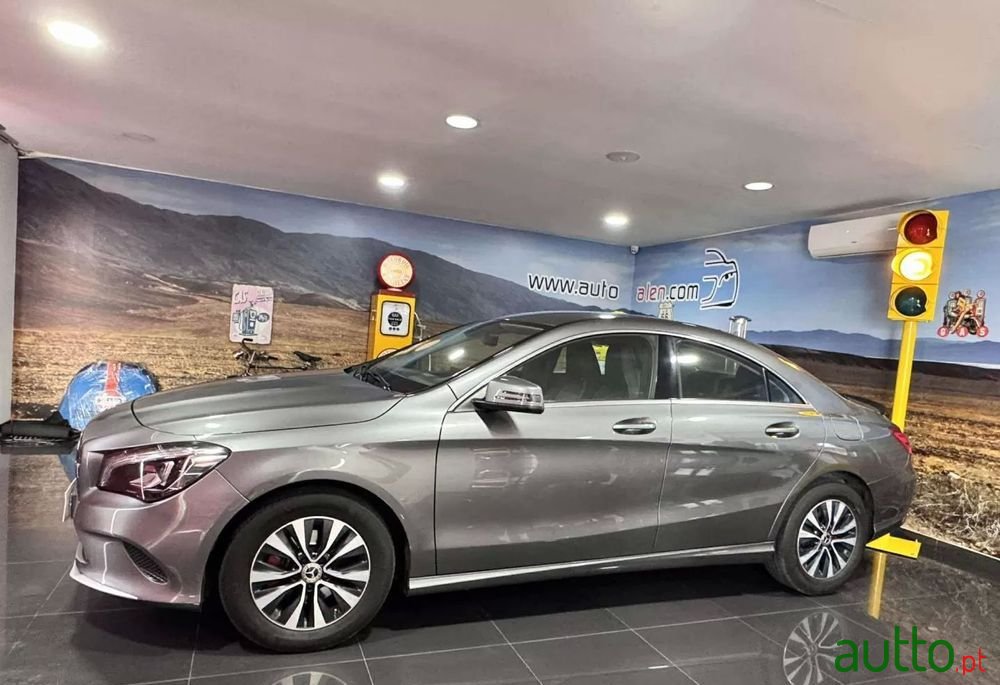 2018' Mercedes-Benz Classe Cla photo #1