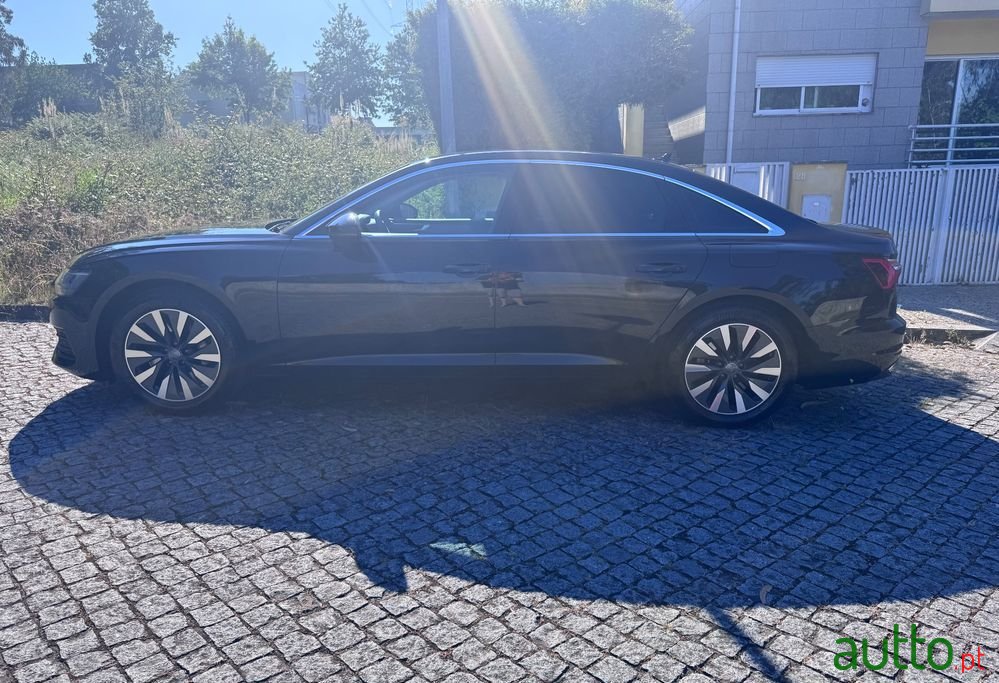 2021' Audi A6 S Tronic photo #5