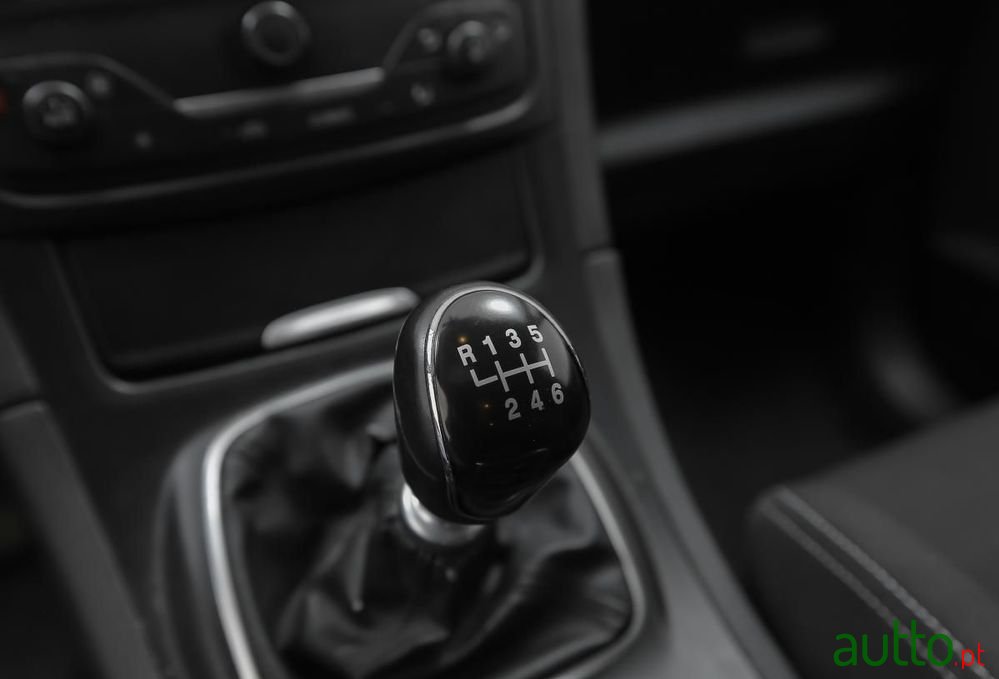 2013' Ford S-Max photo #5