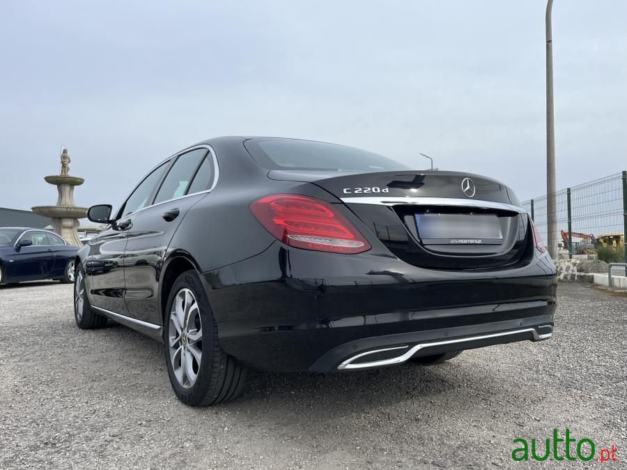 2017' Mercedes-Benz Classe C photo #4