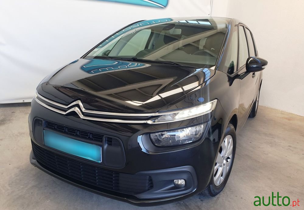 2021' Citroen Grand C4 SpaceTourer photo #2