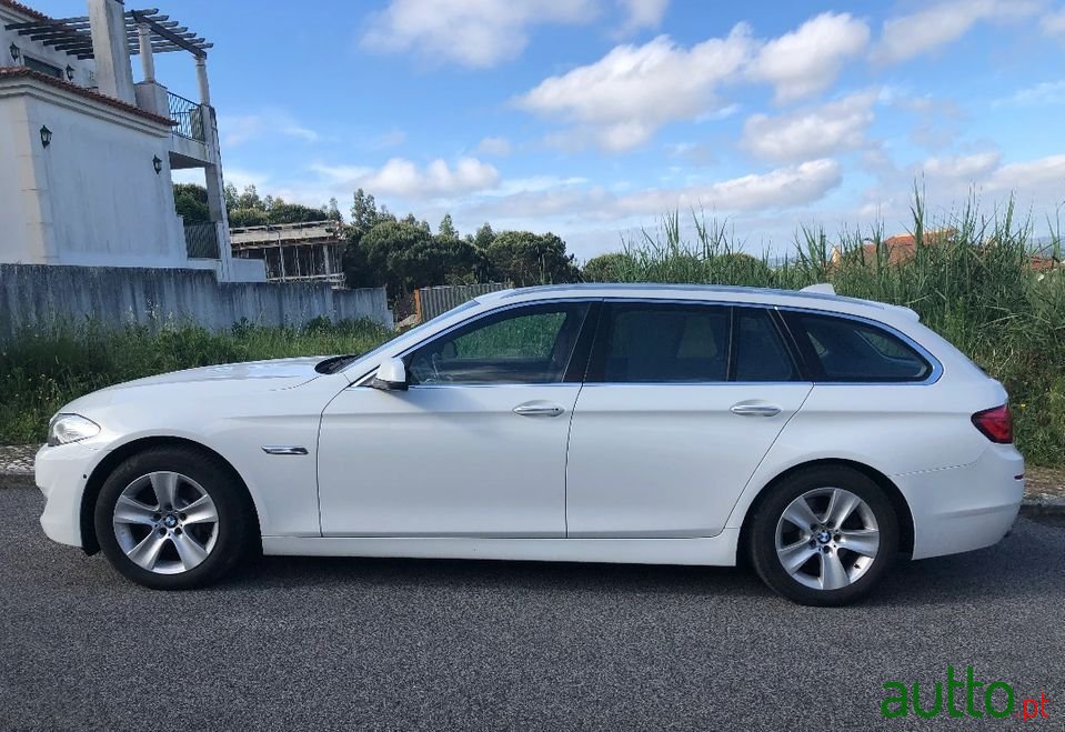 2010' BMW 530 photo #2