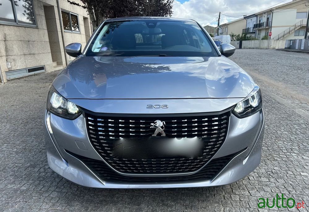 2020' Peugeot 208 photo #3