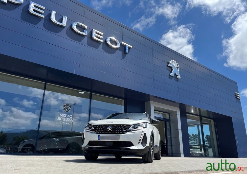 2022' Peugeot 3008 photo #1