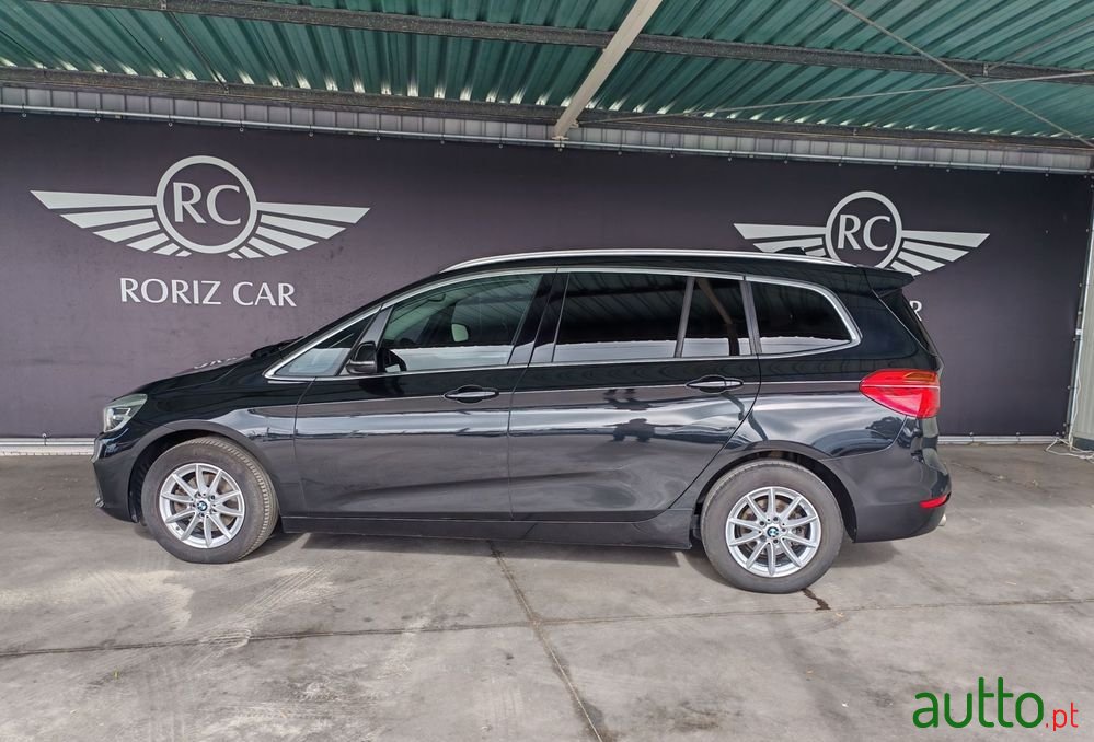 2021' BMW Série 2 D 7L Advantage Auto photo #4