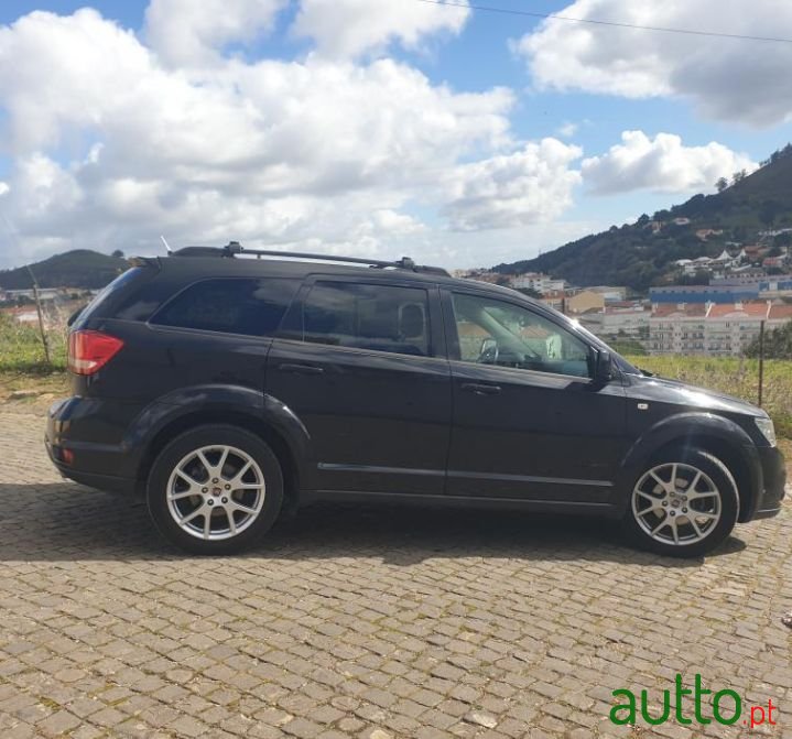 2013' Fiat Freemont photo #5