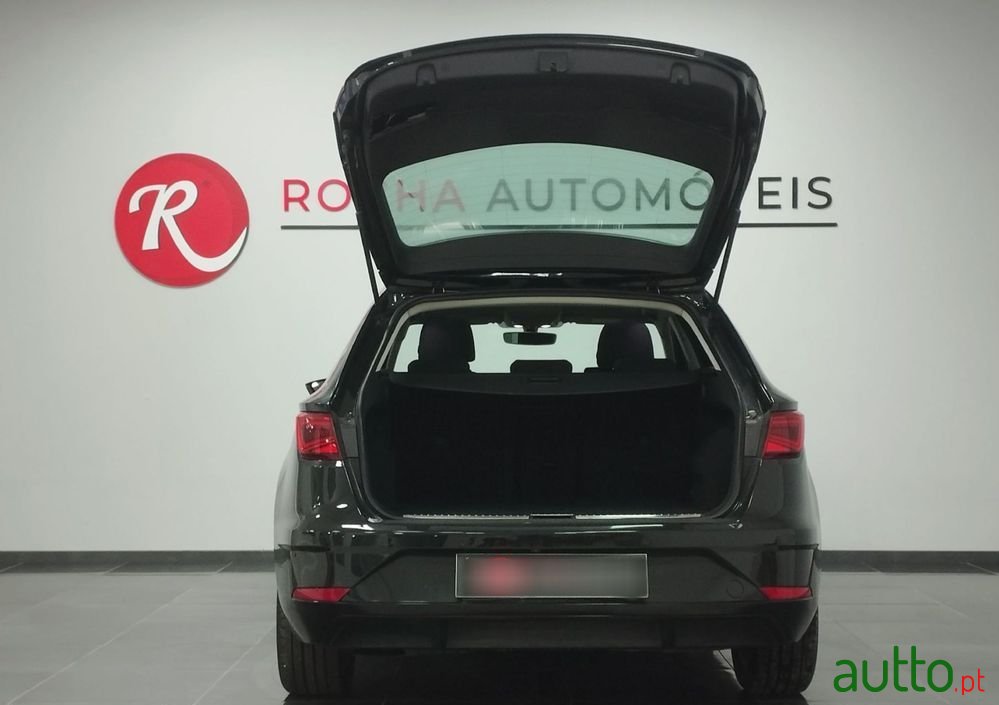 2018' SEAT Leon St photo #5