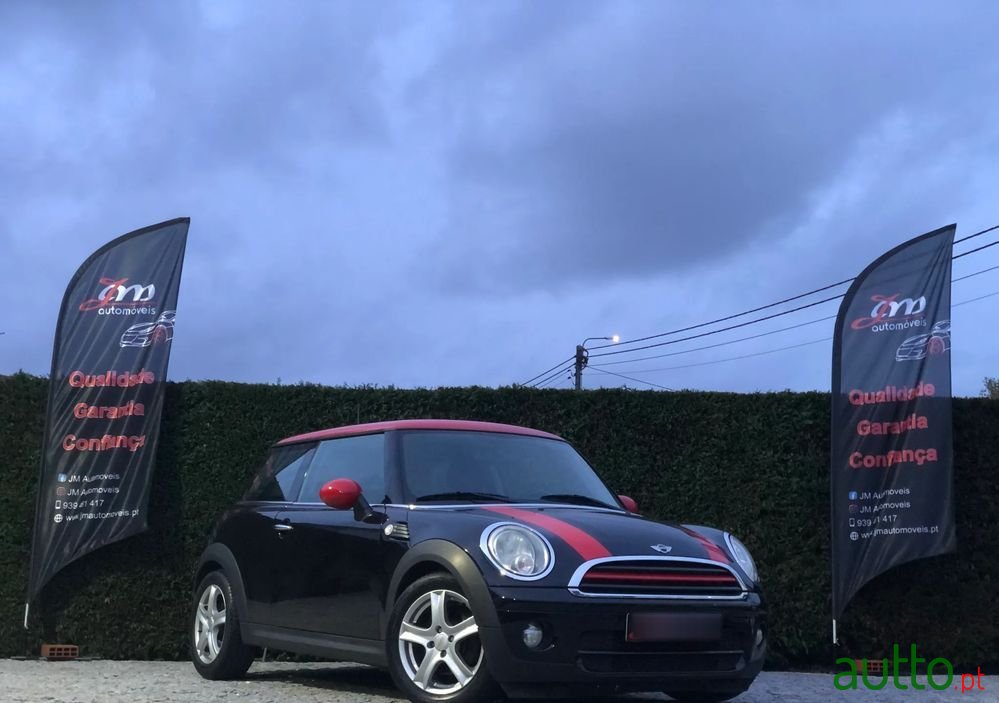 2010' MINI Cooper D photo #2