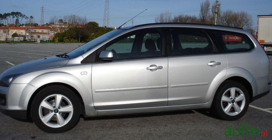 2007' Ford Focus Sw photo #1