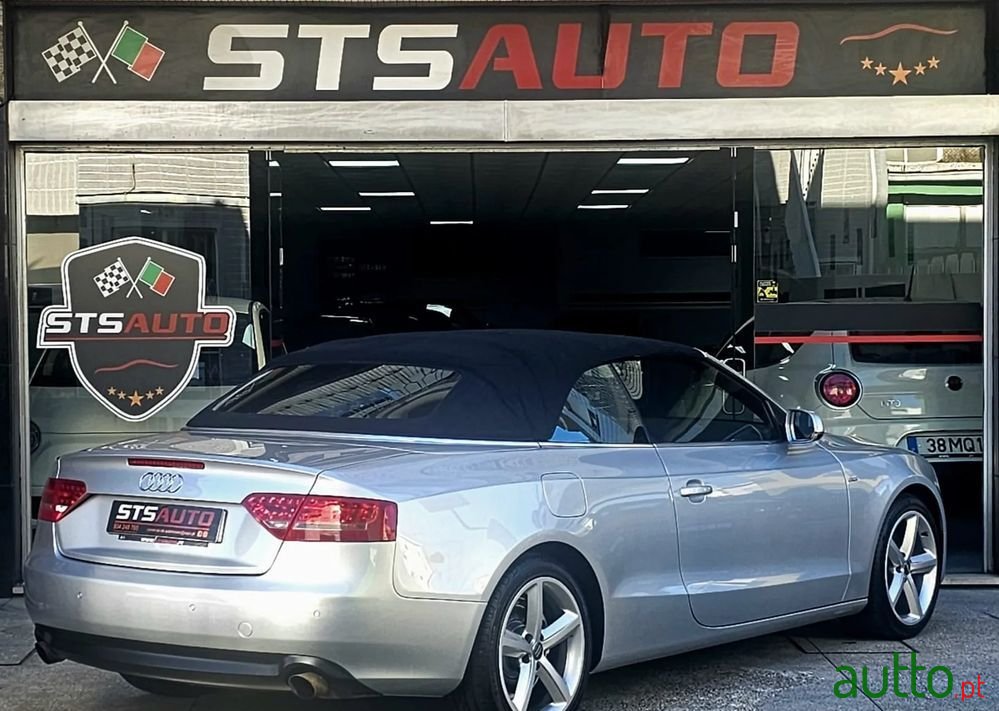 2009' Audi A5 2.0 Tfsi S-Line photo #3