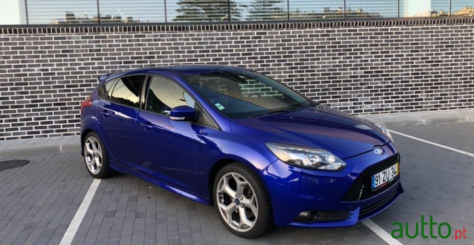 2013' Ford Focus photo #4