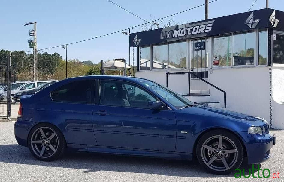 2004' BMW Compact 320D photo #1