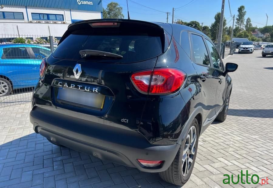 2013' Renault Captur 1.5 Dci photo #3