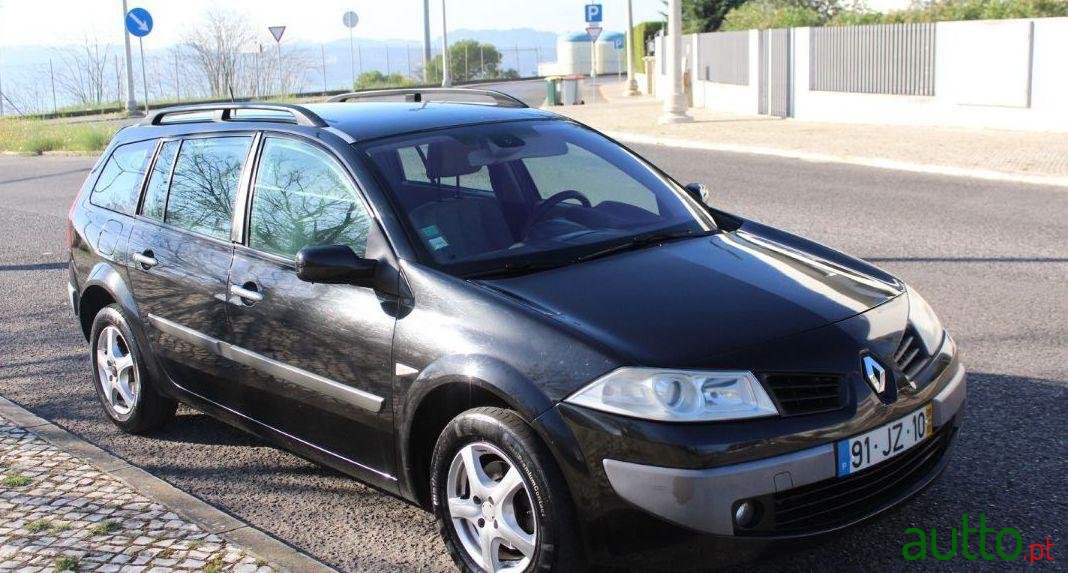 2008' Renault Megane Break photo #3