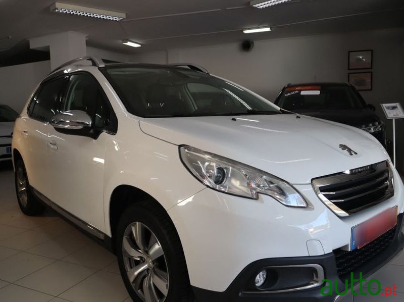2015' Peugeot 2008 photo #6