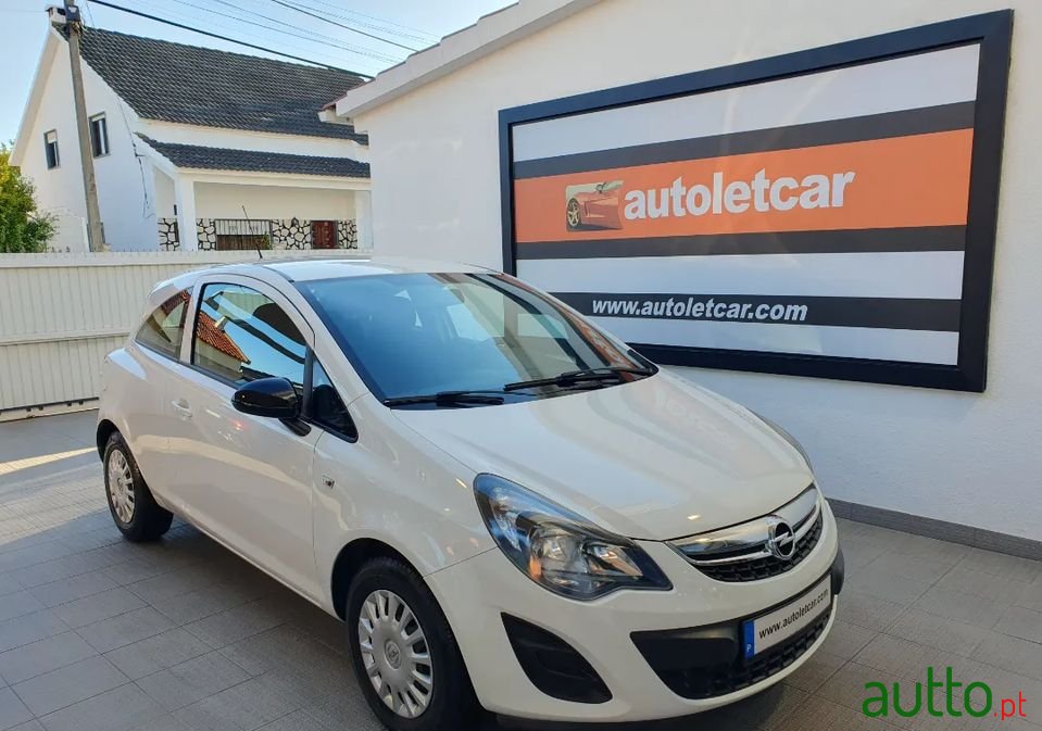 2014' Opel Corsa photo #1