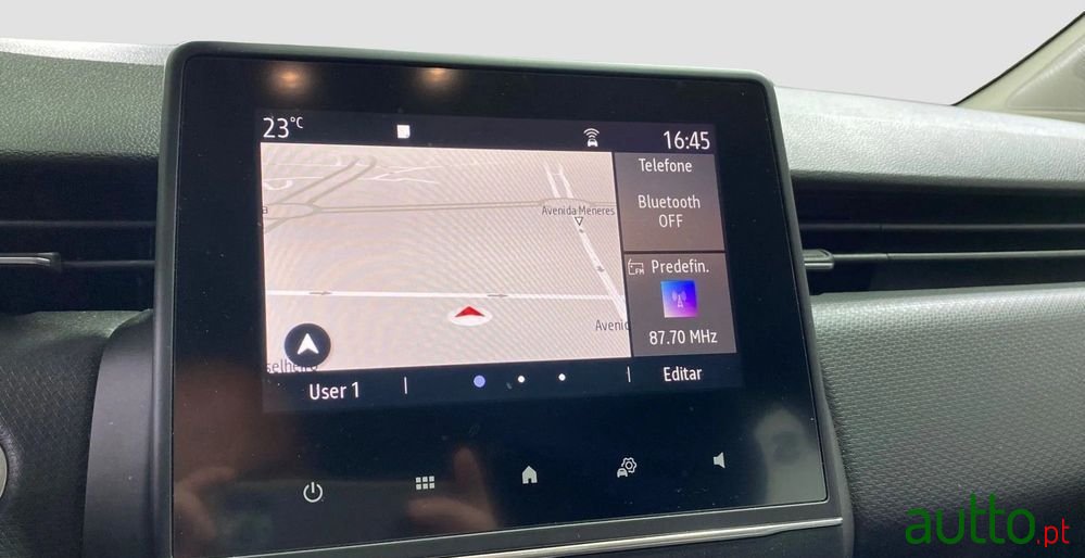 2021' Renault Clio photo #5