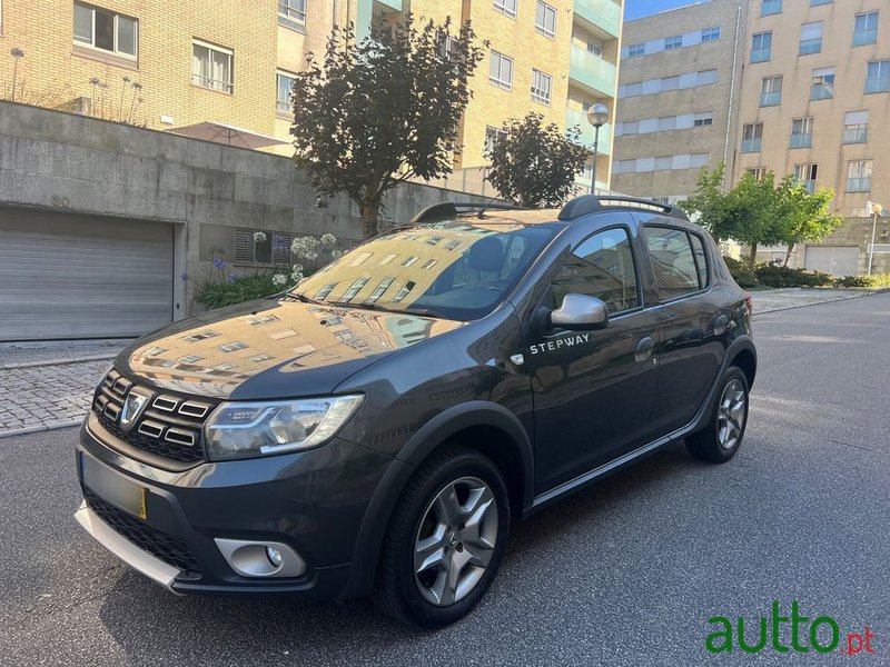 2017' Dacia Sandero photo #3