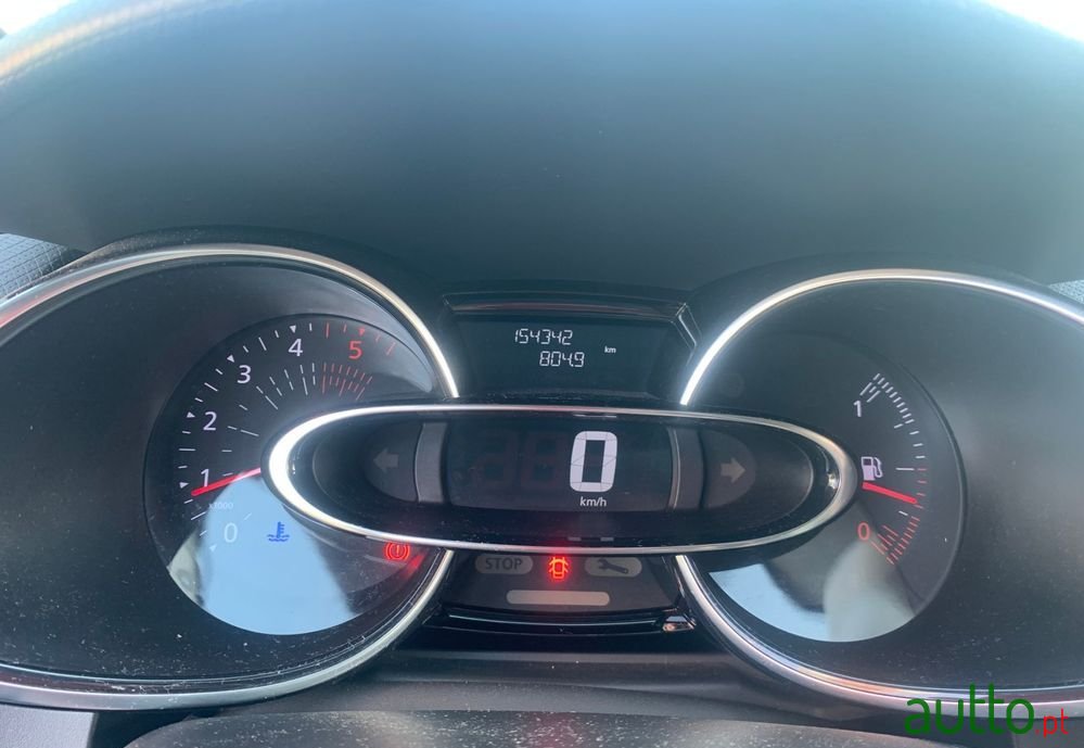 2017' Renault Clio 1.5 Dci Gt Line photo #3