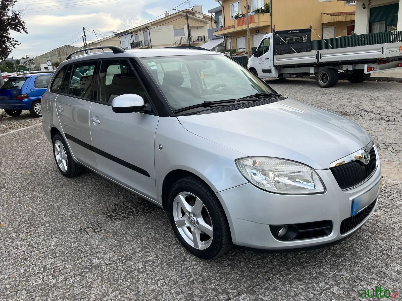 2008' Skoda Fabia Break photo #5