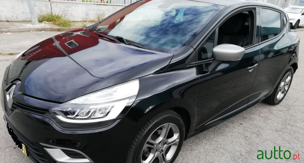 2018' Renault Clio photo #1