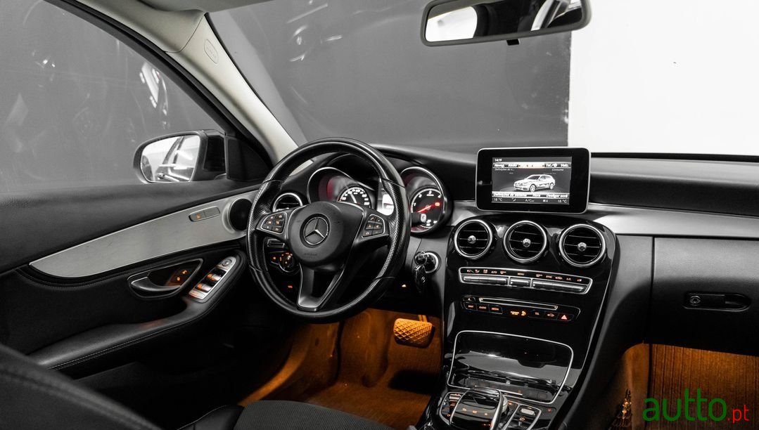 2015' Mercedes-Benz C-220 photo #5