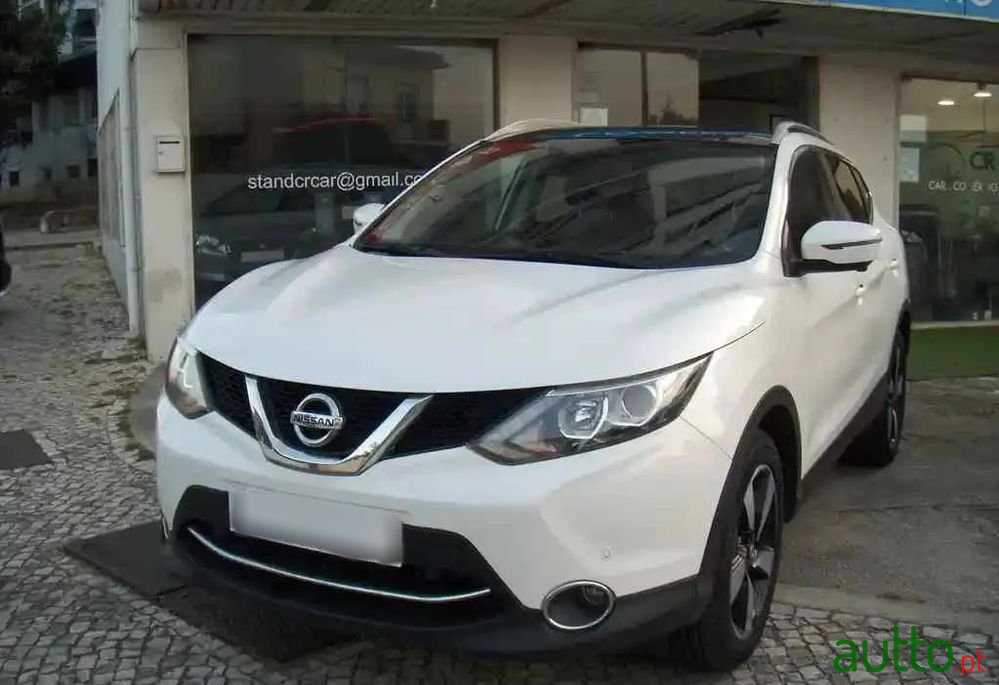 2015' Nissan Qashqai 1.5 Dci Tekna photo #2