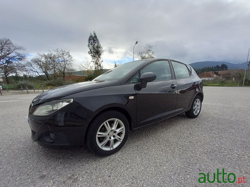 2010' SEAT Ibiza photo #4