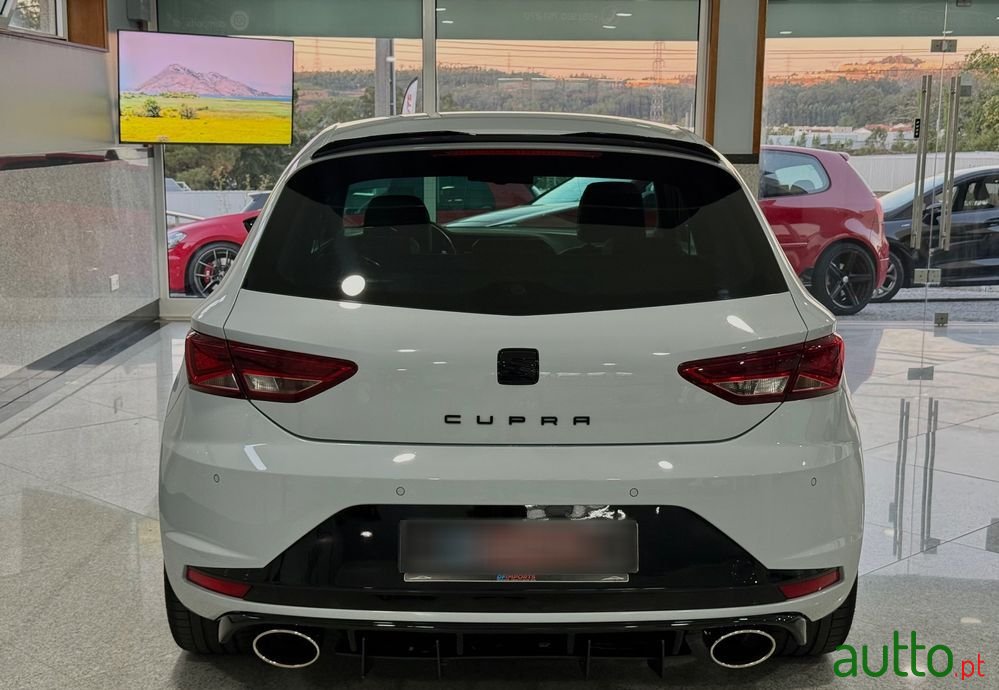 2014' SEAT Leon photo #4