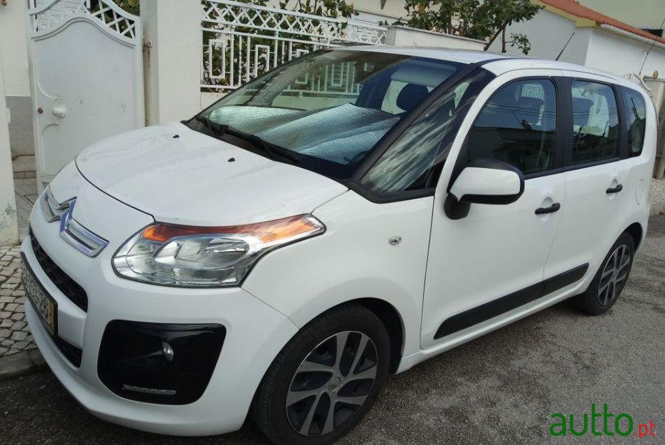 2014' Citroen C3 Picasso photo #4